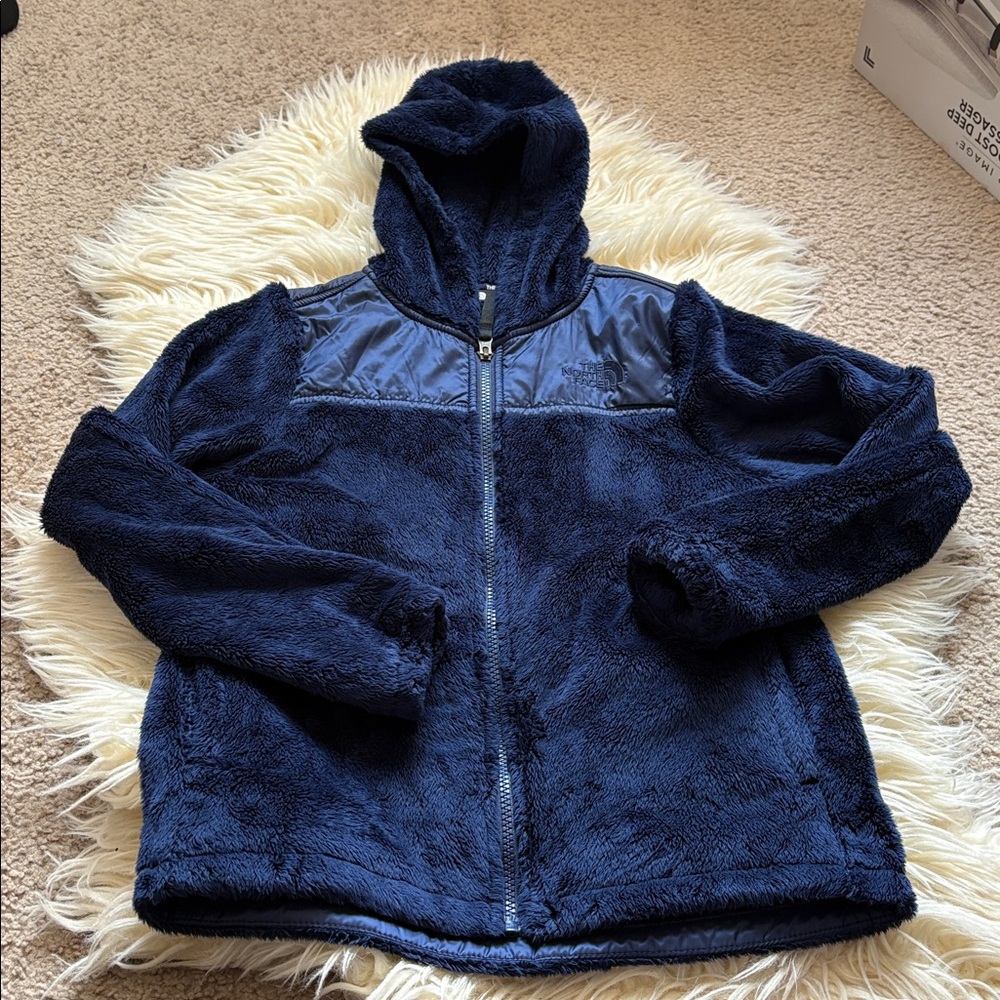 The North Face girl’s osito fleece zip hoodie